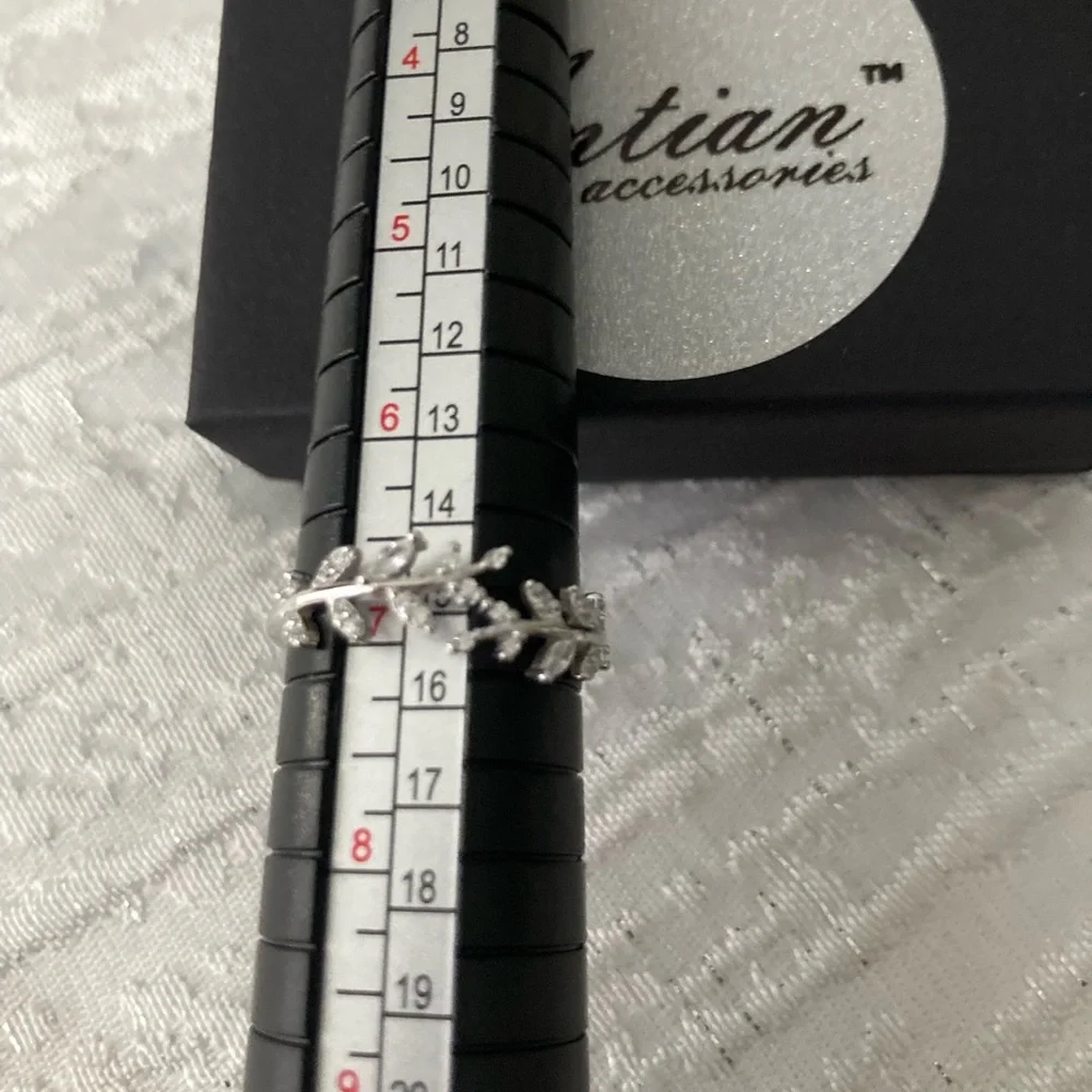 Antian Accessories™ 925 Sterling Silver Adjustable Leaf Ring (Size 4–8)